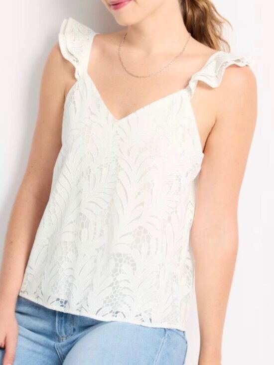 Skies Are Blue Tops - NWT Skies Are Blue Floral Lace Camisole w/ Ruffle Detail Straps - Women Medium